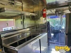 2003 Stepvan Kitchen Food Truck All-purpose Food Truck Interior Lighting Texas Diesel Engine for Sale