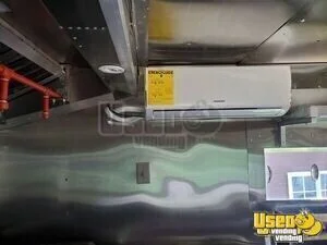 2003 Stepvan Kitchen Food Truck All-purpose Food Truck Transmission - Automatic Texas Diesel Engine for Sale