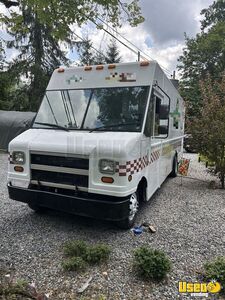 2003 Utilimaster All-purpose Food Truck Cabinets Pennsylvania Gas Engine for Sale