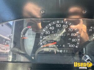 2003 Utilimaster All-purpose Food Truck Diamond Plated Aluminum Flooring Texas for Sale