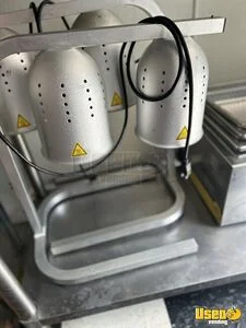 2003 Utilimaster All-purpose Food Truck Exhaust Hood Pennsylvania Gas Engine for Sale