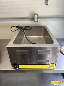 2003 Utilimaster All-purpose Food Truck Fire Extinguisher Pennsylvania Gas Engine for Sale