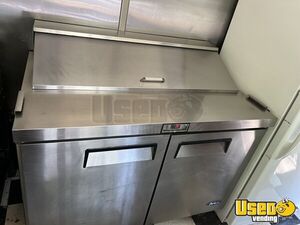 2003 Utilimaster All-purpose Food Truck Prep Station Cooler Pennsylvania Gas Engine for Sale