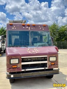 2003 Utilimaster All-purpose Food Truck Solar Panels Alabama Gas Engine for Sale