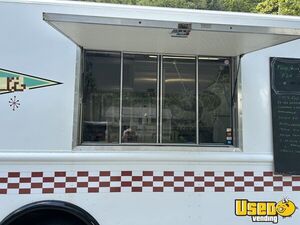 2003 Utilimaster All-purpose Food Truck Stainless Steel Wall Covers Pennsylvania Gas Engine for Sale