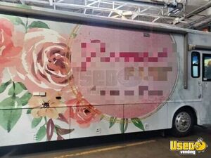 2003 Winnebago Rv Conversion Party / Gaming Trailer Floor Drains Michigan Diesel Engine for Sale