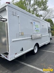2003 Workhorse All-purpose Food Truck Concession Window North Carolina Gas Engine for Sale