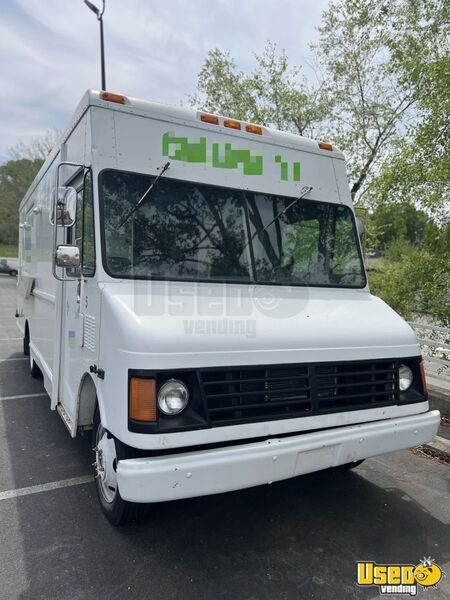 2003 Workhorse All-purpose Food Truck North Carolina Gas Engine for Sale