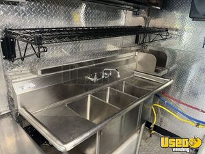 2003 Workhorse All-purpose Food Truck Refrigerator North Carolina Gas Engine for Sale