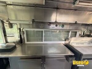 2003 Workhorse All-purpose Food Truck Transmission - Automatic Pennsylvania Gas Engine for Sale