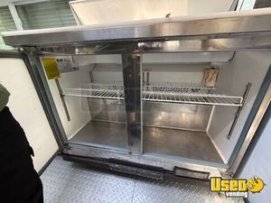 2003 Workhorse All-purpose Food Truck Triple Sink Pennsylvania Gas Engine for Sale