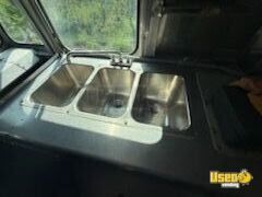 2003 Workhorse All-purpose Food Truck Water Tank Pennsylvania Gas Engine for Sale