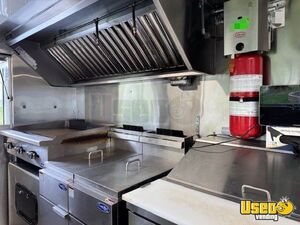 2003 Workhorse - Diesel All-purpose Food Truck Insulated Walls Maryland Diesel Engine for Sale