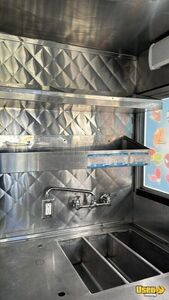 2003 Workhorse Ice Cream Truck Reach-in Upright Cooler New York for Sale