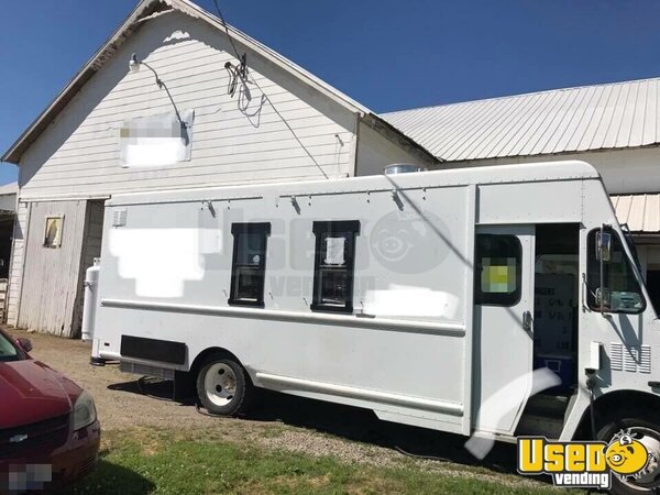 2003 Workhorse P-42 All-purpose Food Truck Ohio Gas Engine for Sale