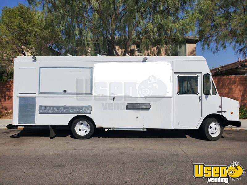 2003 Workhorse P42 All-purpose Food Truck Nevada Diesel Engine for Sale