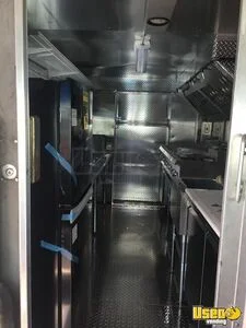 2003 Workhorse P42 New Build Food Truck Diamond Plated Aluminum Flooring Virginia for Sale