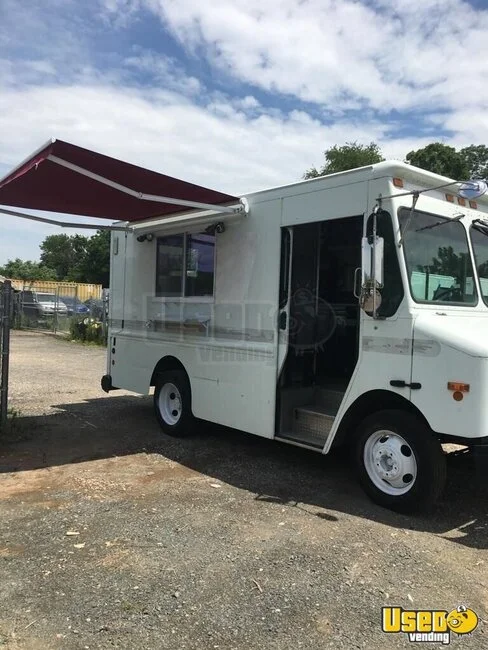 2003 Workhorse P42 New Build Food Truck Virginia for Sale