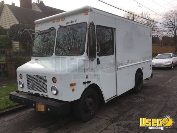 2003 workhorse step van