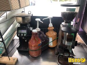 2003 Workhorse Step Van Coffee Truck Coffee & Beverage Truck Microwave Washington Diesel Engine for Sale