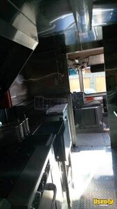 2003 Workhorse Step Van Kitchen Food Truck All-purpose Food Truck Insulated Walls Indiana Diesel Engine for Sale