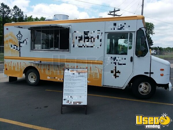 2003 Workhorse Stepvan Kitchen Food Truck All-purpose Food Truck North Carolina Gas Engine for Sale