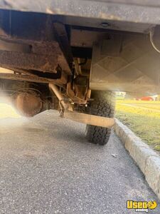 2004 2400 Lunch Serving Food Truck 16 New Jersey Gas Engine for Sale