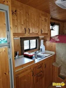 2004 3 Horse Slant With Living Quarters 3-horse Lq Trailer 7 North Carolina for Sale