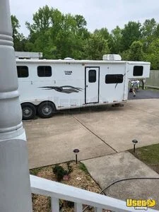 2004 3 Horse Slant With Living Quarters 3-horse Lq Trailer Kitchen Sinks North Carolina for Sale