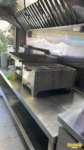 2004 All-purpose Food Truck All-purpose Food Truck Awning Florida Diesel Engine for Sale
