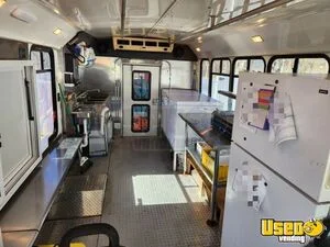 2004 All-purpose Food Truck All-purpose Food Truck Electrical Outlets Massachusetts Gas Engine for Sale