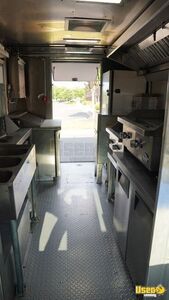 2004 All Purpose Food Truck All-purpose Food Truck Floor Drains Maryland Diesel Engine for Sale