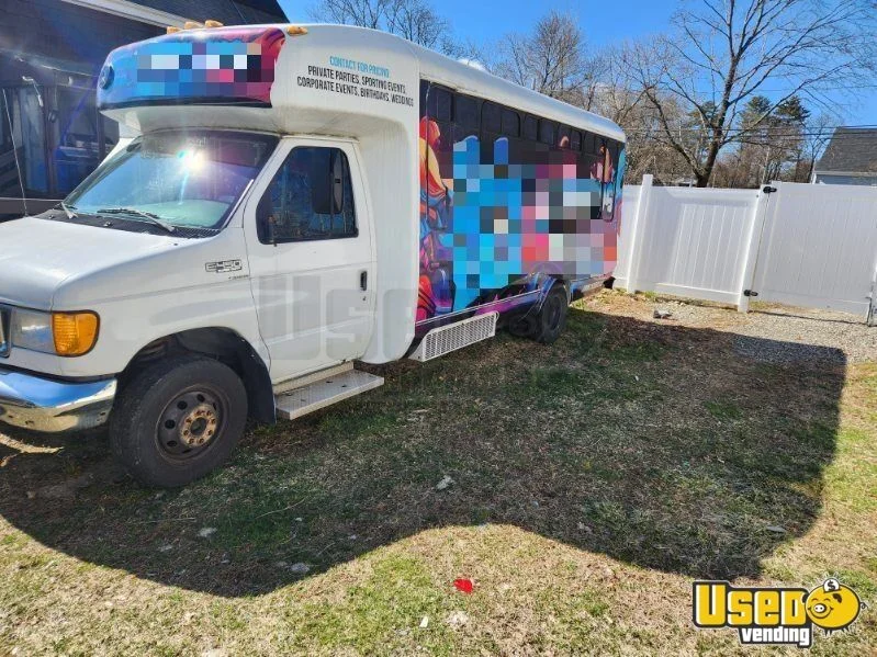 2004 All-purpose Food Truck All-purpose Food Truck Massachusetts Gas Engine for Sale