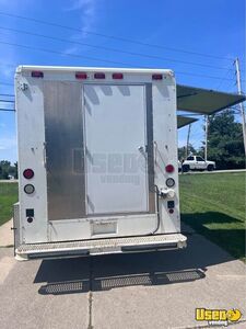 2004 All-purpose Food Truck Stainless Steel Wall Covers Ohio Diesel Engine for Sale