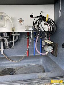 2004 Allegro Bay Lunch Serving Food Truck 34 Ohio Gas Engine for Sale