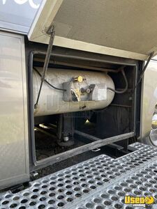 2004 Allegro Bay Lunch Serving Food Truck Refrigerator Ohio Gas Engine for Sale