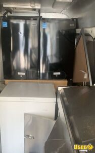 2004 Beverage Truck Coffee & Beverage Truck Hot Water Heater Florida Diesel Engine for Sale