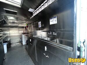 2004 Box Truck Coffee & Beverage Truck Hand-washing Sink Tennessee Diesel Engine for Sale