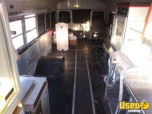 2004 Bus Food Truck All-purpose Food Truck 33 Oklahoma Diesel Engine for Sale