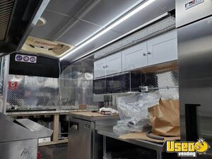2004 Bustaurant Kitchen Food Truck All-purpose Food Truck Reach-in Upright Cooler New York for Sale