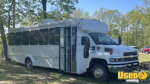 2004 C5500 Pet Care / Veterinary Truck Missouri Diesel Engine for Sale