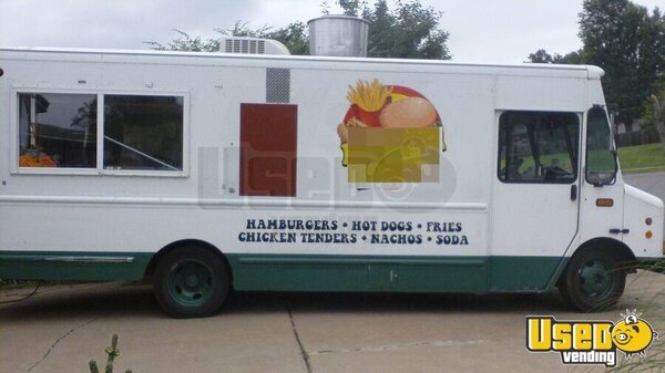2004 Chevy All-purpose Food Truck Diamond Plated Aluminum Flooring Oklahoma Gas Engine for Sale