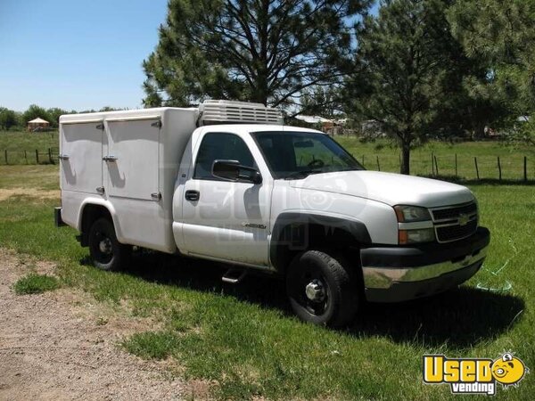 2004 Chevy Hd 2500 Chassis W/delivery Concepts Hot Shot Box Kitchen Food Trailer Colorado for Sale