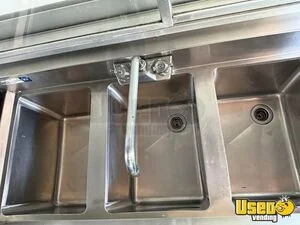 2004 E350 All-purpose Food Truck Prep Station Cooler Virginia Gas Engine for Sale