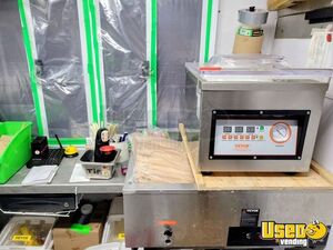 2004 E350 All-purpose Food Truck Refrigerator British Columbia Gas Engine for Sale