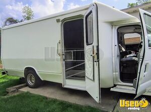 2004 E350 Super Duty Mobile Boutique Interior Lighting Pennsylvania Diesel Engine for Sale