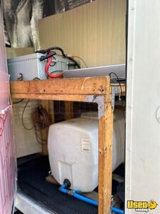 2004 E350 Super Duty Passenger Xlt Pet Care / Veterinary Truck Electrical Outlets Georgia Gas Engine for Sale