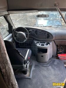 2004 E350 Super Duty Passenger Xlt Pet Care / Veterinary Truck Generator Georgia Gas Engine for Sale