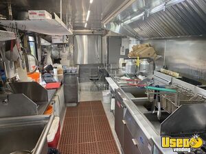 2004 E450 All-purpose Food Truck Diamond Plated Aluminum Flooring Alberta Gas Engine for Sale