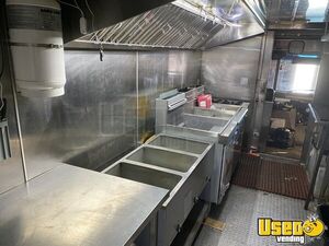 2004 E450 All-purpose Food Truck Surveillance Cameras Alberta Gas Engine for Sale